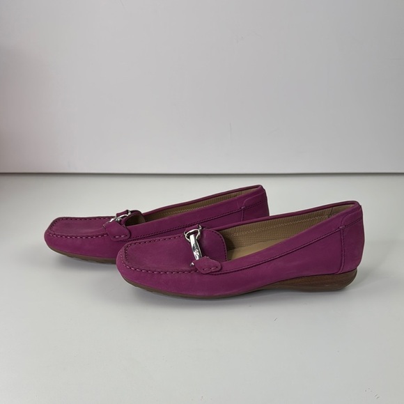 Geox Pink Slip On Loafers with Silver Buckle size 37 ½ - Picture 4 of 11